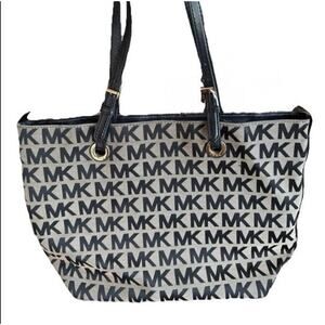 MK Michael Kors Shoulder Bag Tan Black Gold Tone Hardware